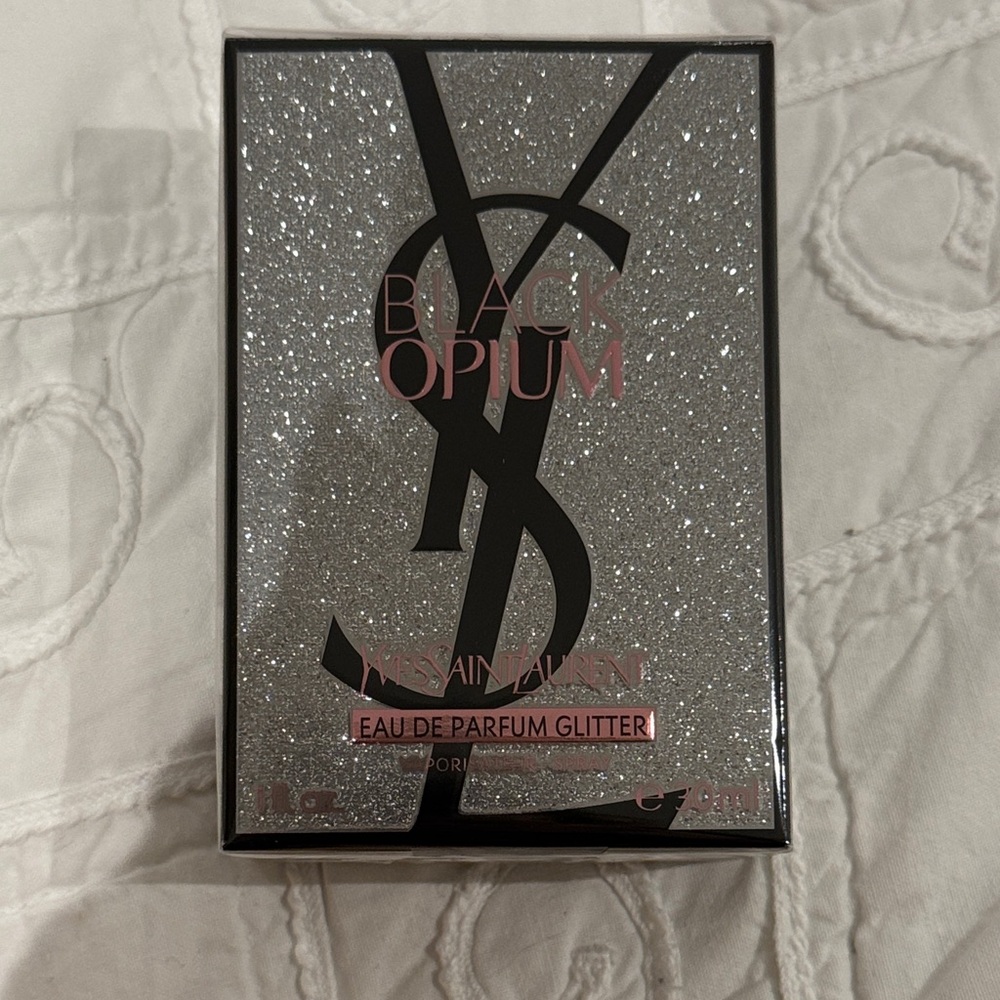 Yves Saint Laurent Black Opium Glitter Edition